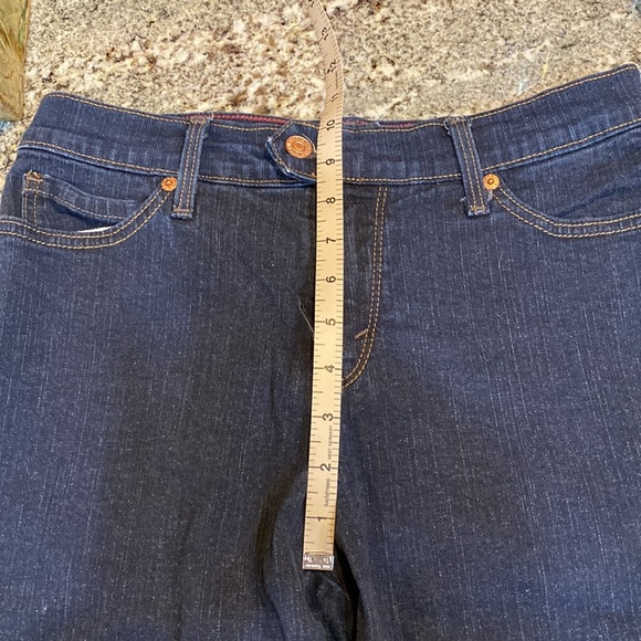 Levi’s perfectly slimming 548 capri jeans size 10​ - Picture 10 of 11